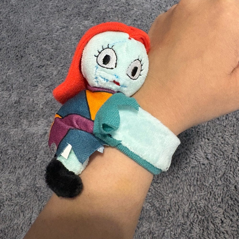 NWOT Sally from The Nightmare Before Christmas creepy cuff